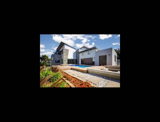 4 BEDROOM HOUSE FOR SALE IN EYE OF AFRICA